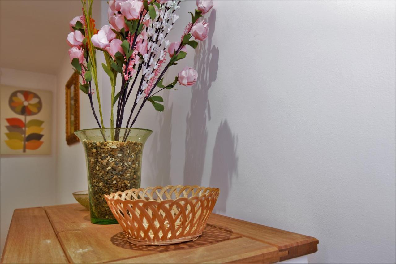 Stylish 2 Bedroom In The Heart Of Greenwich Apartament *