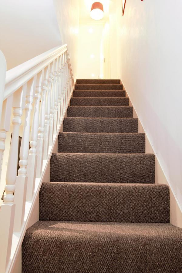 Stylish 2 Bedroom In The Heart Of Greenwich Apartament