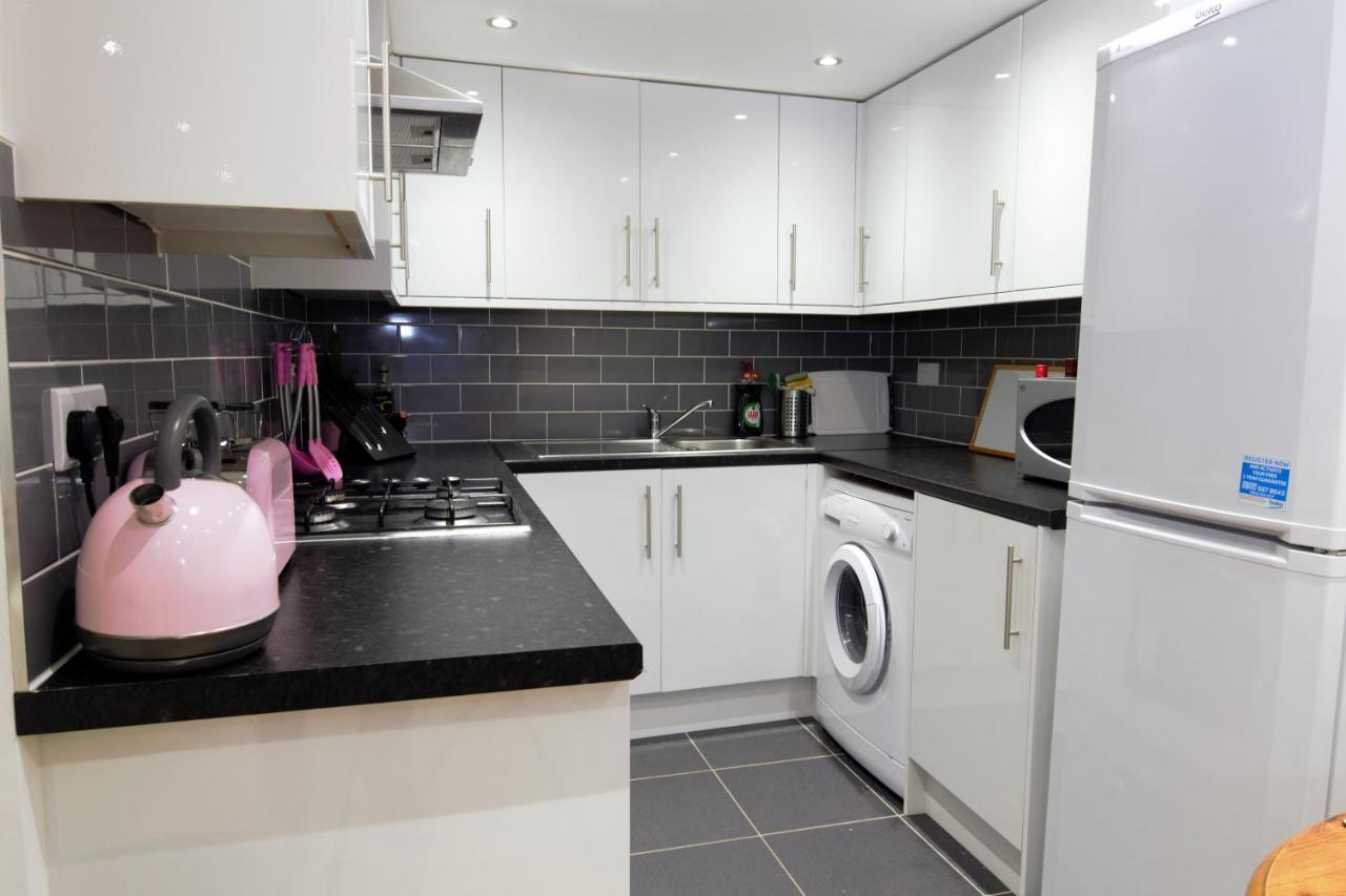 Stylish 2 Bedroom In The Heart Of Greenwich Londra