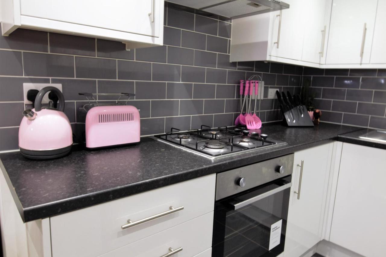 Apartament Stylish 2 Bedroom In The Heart Of Greenwich Londra